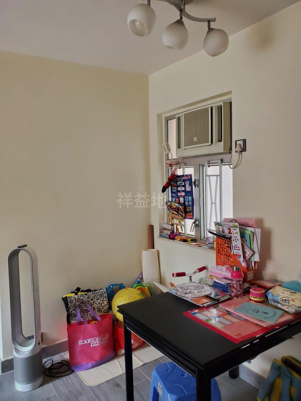 單位附有雅裝及連傢電,是買家睇中的賣點之,可即買即入住。(代理提供)