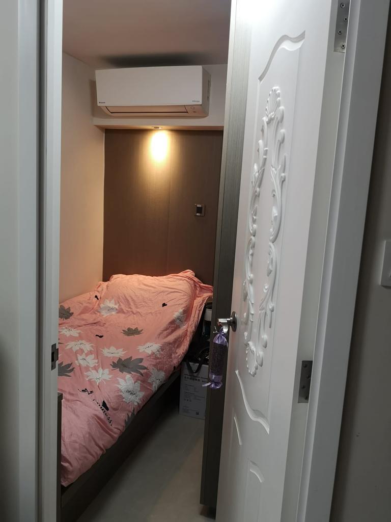 單位為兩房間隔,其中一個睡房面積較細小。(代理提供)