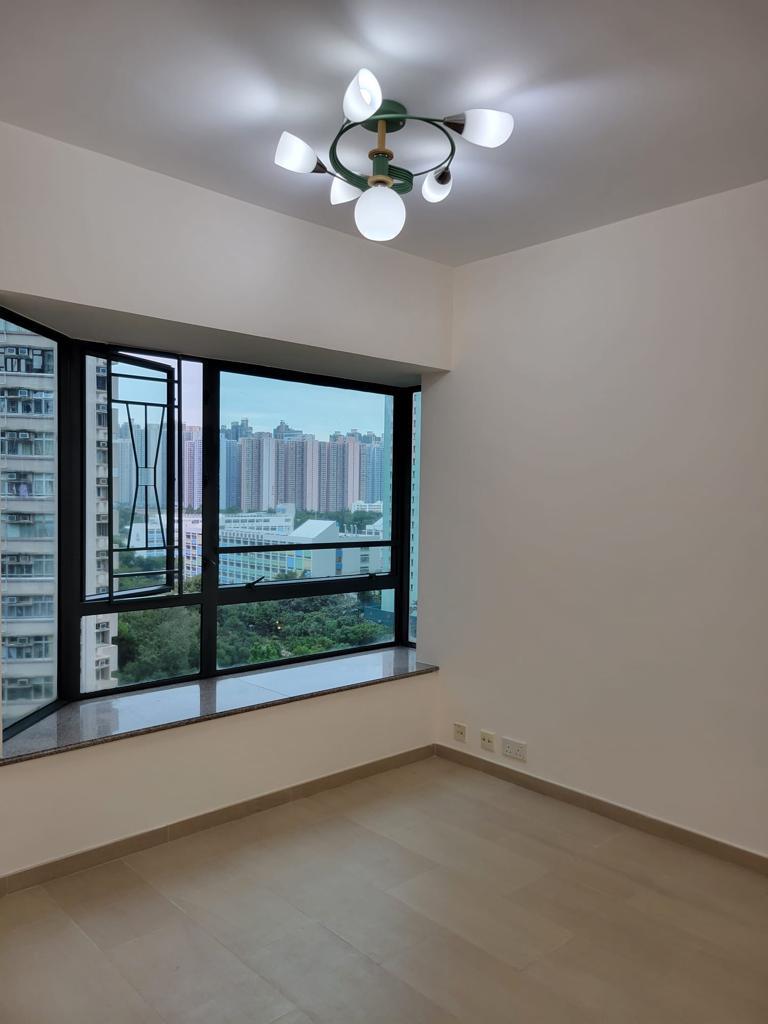 單位雖位於低層,但景觀開揚。(代理提供)