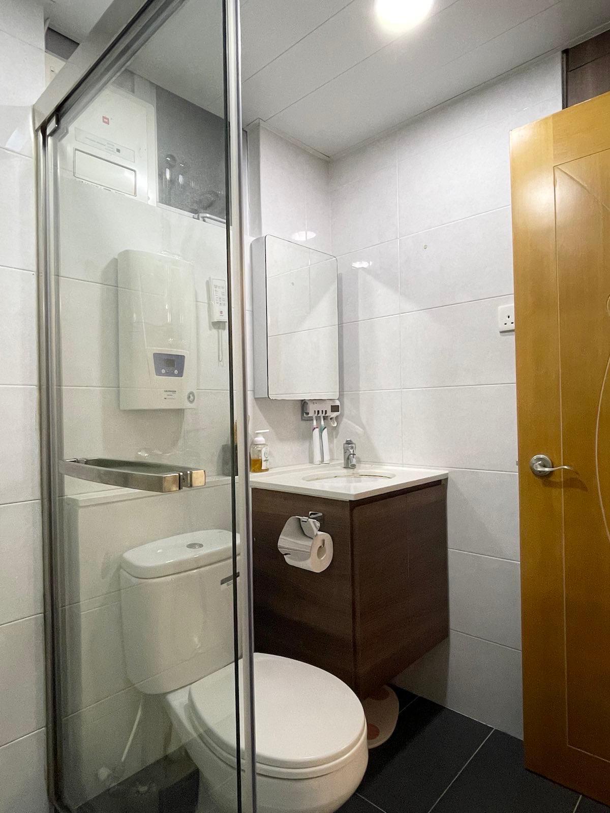 企缸浴室亦新淨整潔。(代理提供)