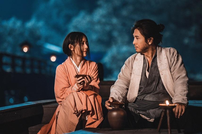 除了江湖恩怨,《天龍八部之 喬峰傳》主線圍繞喬峰與阿朱的感情。(劇照)