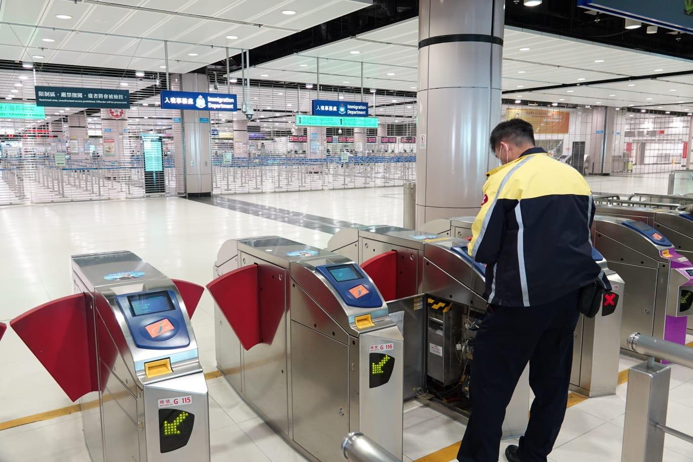 通關|港鐵增班次來往上水4-8分鐘一班 (陳奕釗攝)