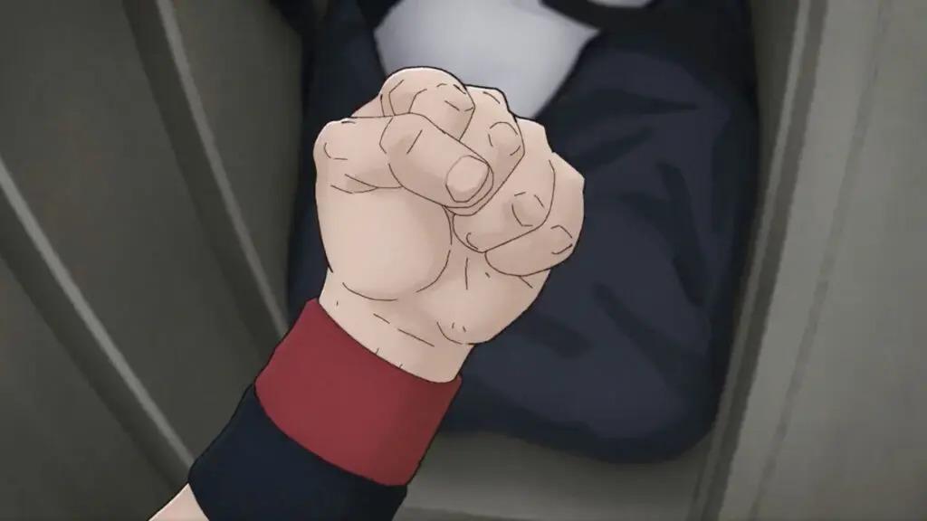 對山王工業一戰,宮城良田戴上的紅色護腕,原本是屬於宮城宗太的。(《The First Slam Dunk》預告片截圖)