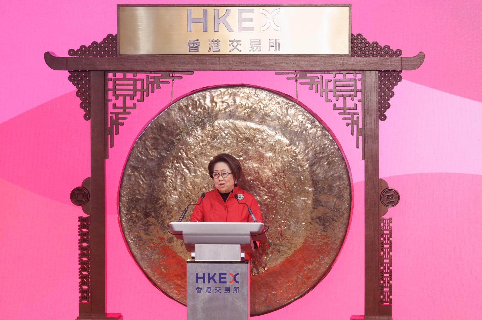 受疫情影響,時隔3年,港交所(388)再次舉行實體開市儀式。 (蘇文傑攝)