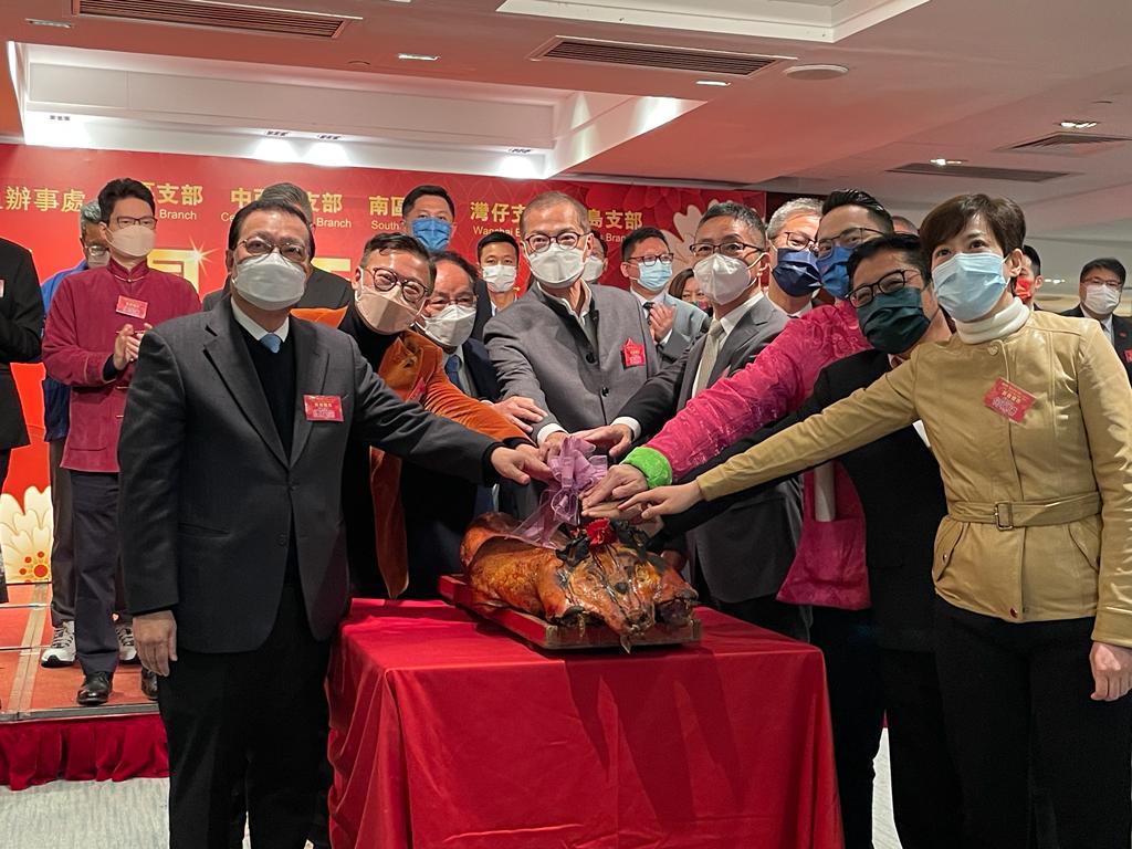 譚耀宗料取消中港通關核酸檢測要求 數天內有消息