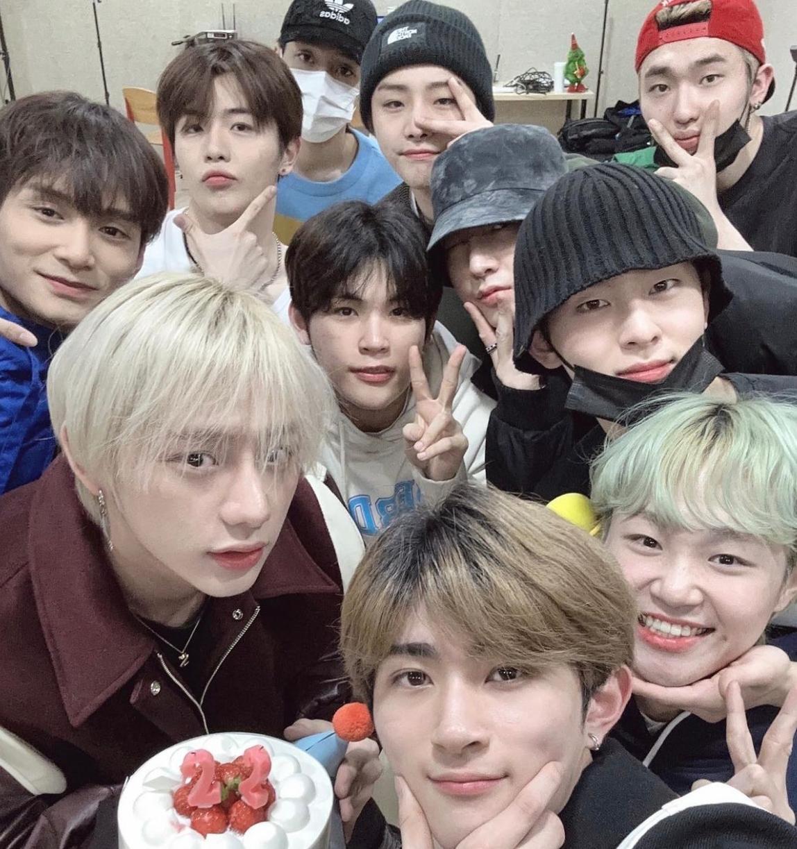 XODIAC未正式出道,公司官方IG粉絲已破20萬大關。