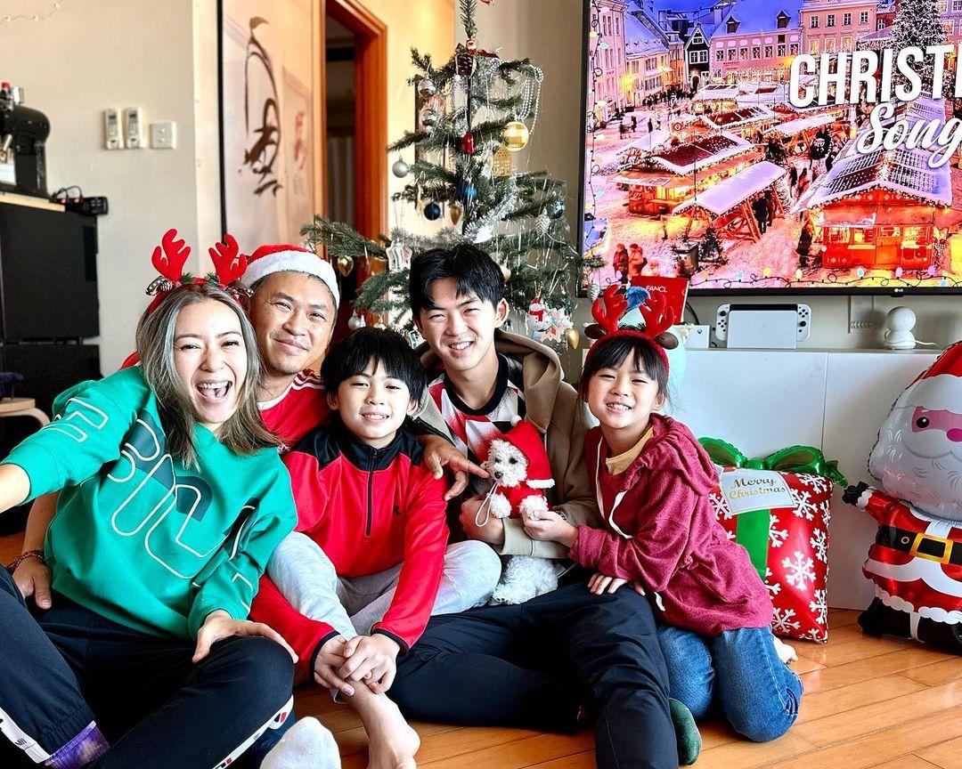 梁芷珮與老公一家4口。