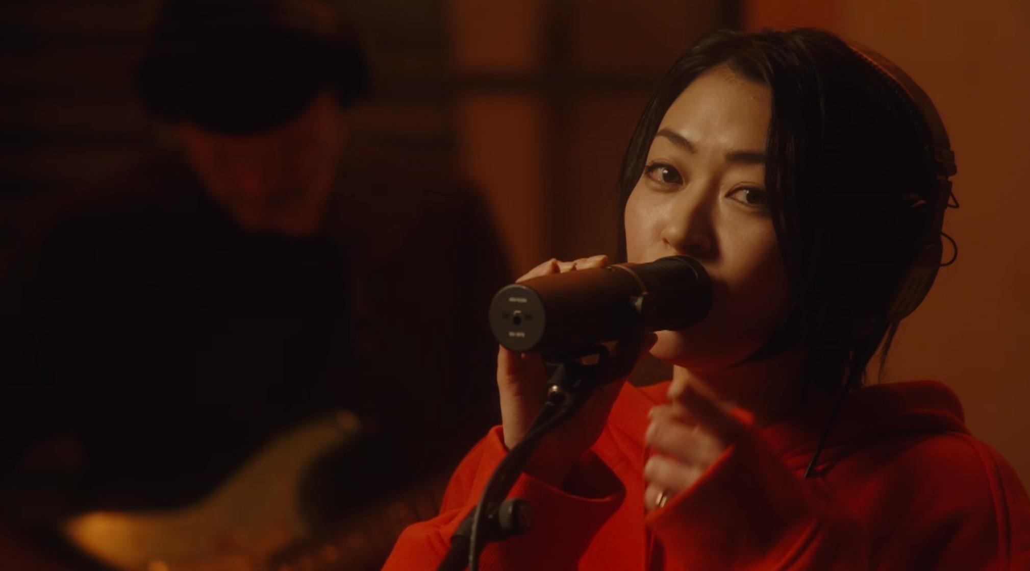 直播期間,宇多田光公開預先拍下的《First Love》。