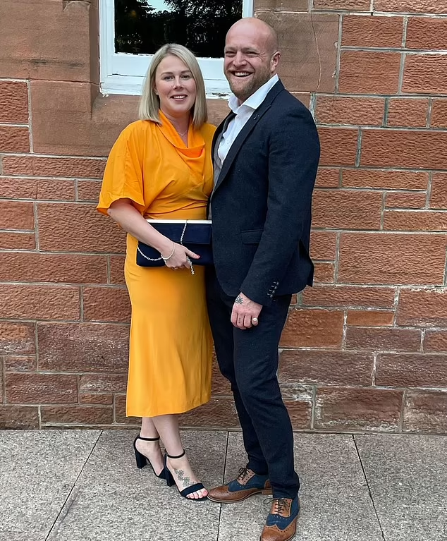 Marc求婚成功,將於9月與Gayle拉埋天窗。(互聯網)