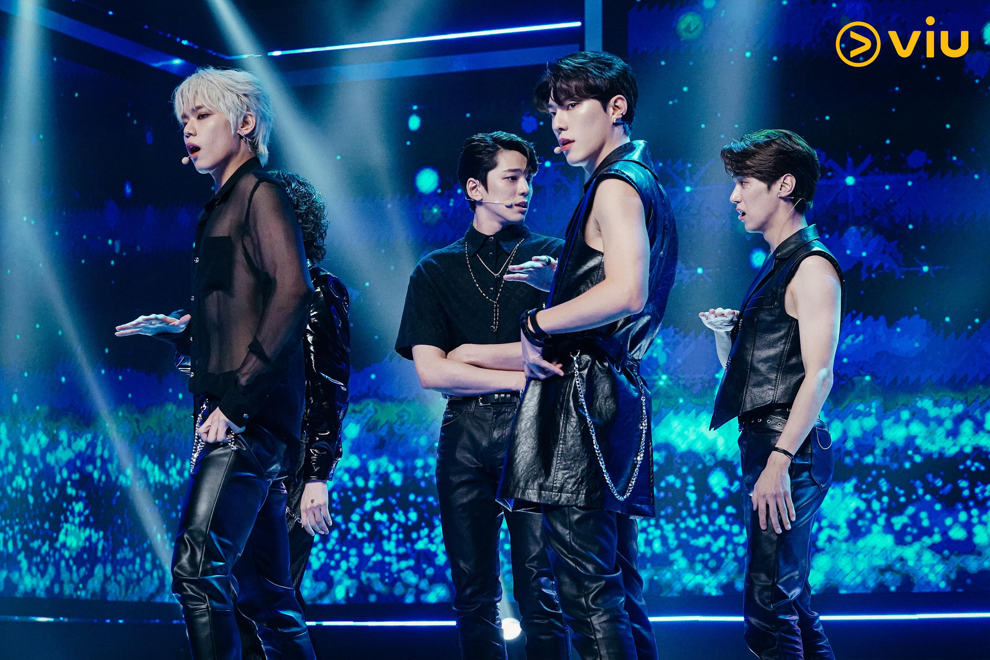 金旻奎飾演無名男團Wild Animal的門面擔當禹延宇,另一身份則是大神官倫布里。