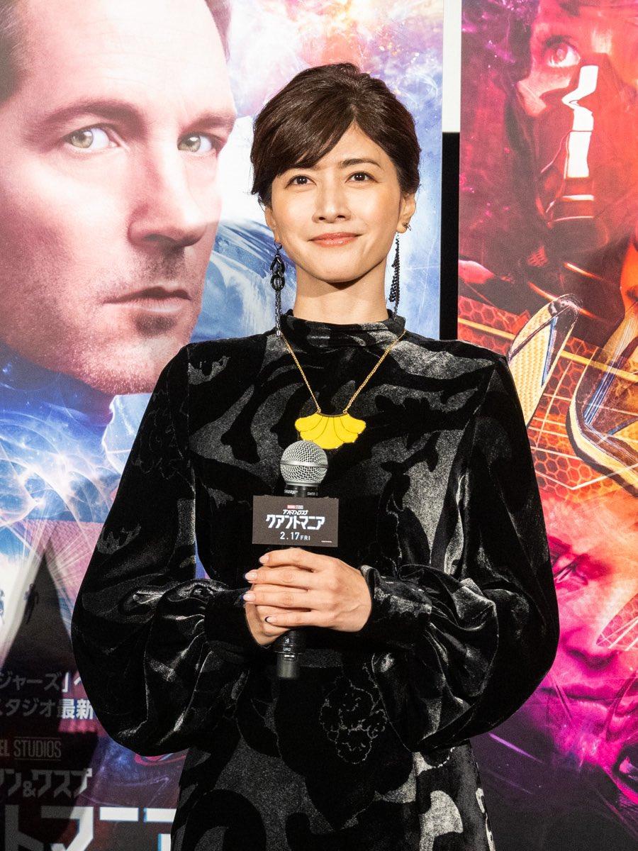 內田有紀昨日高貴現身,成為全場焦點。