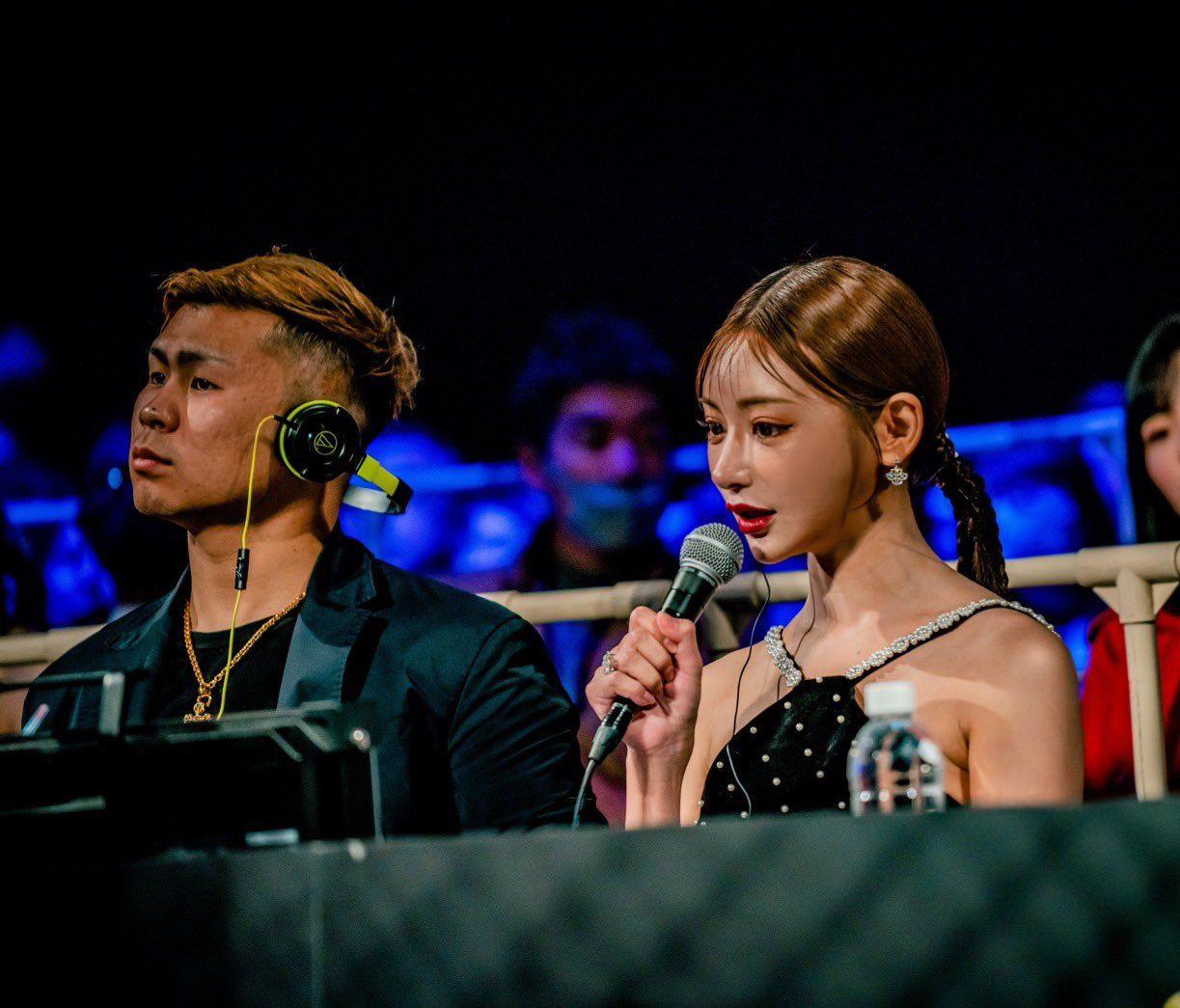 明日花今次露面,卻被指再度變臉。