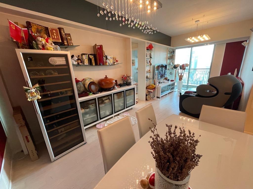 長方形開則大廳。