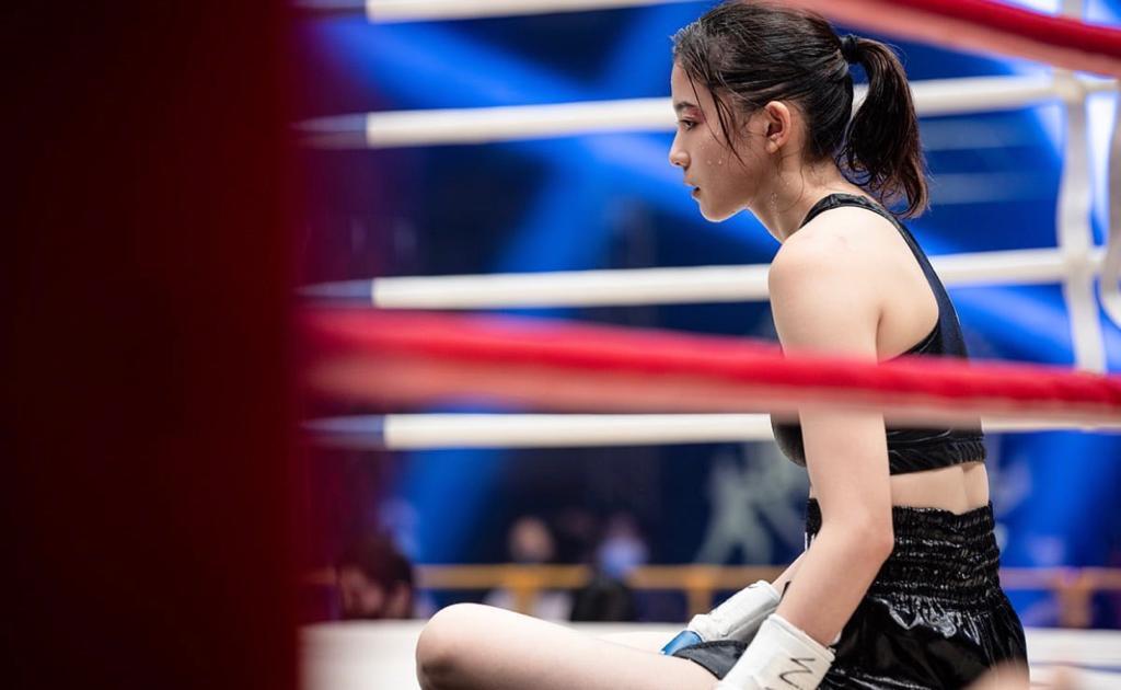 朝比奈彩首套主演電影《Red Shoes》,昨日於全日本開畫。