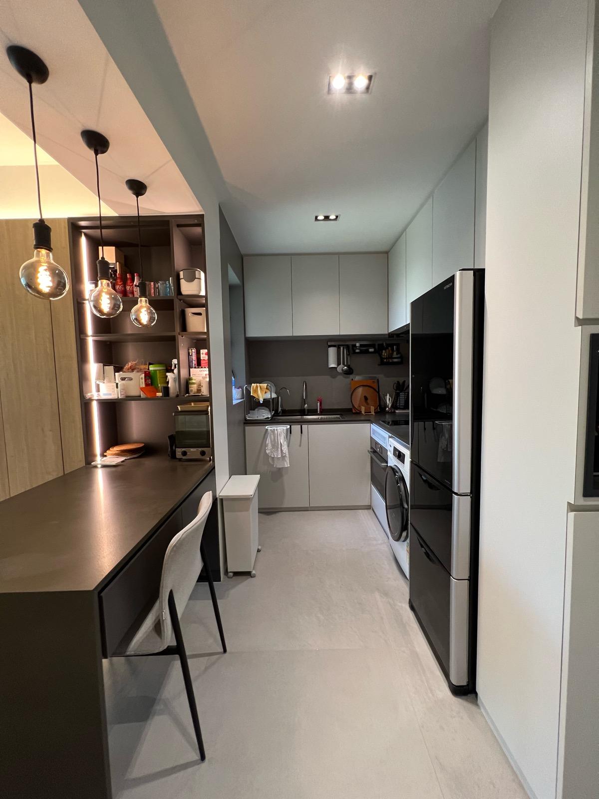 開放式廚房空間闊落,十分實用見使。