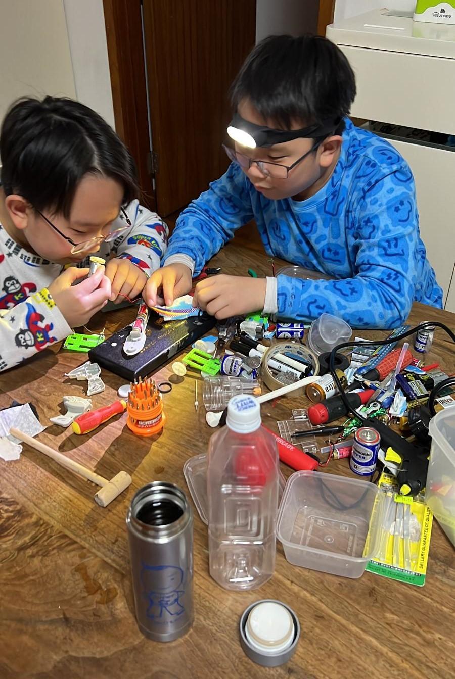 綠火焰, 煤氣公司, 香港教育城, 教育局