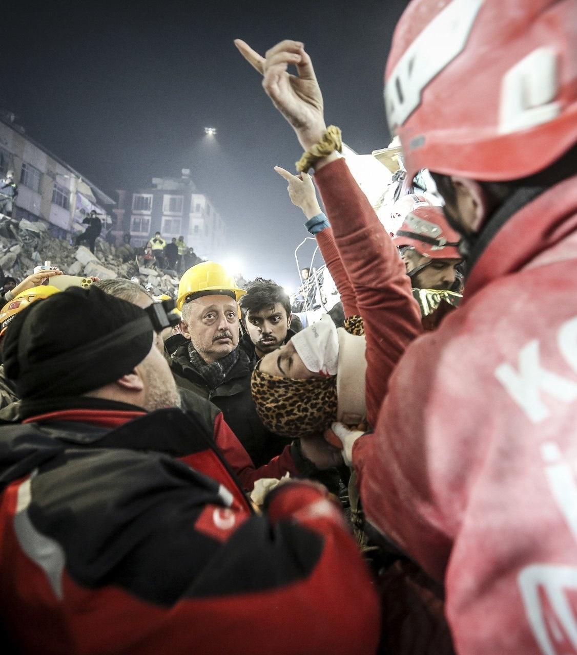 重災區之一的安塔基亞(Antakya)被困209小時的敘利亞裔男子Faez Ghanam及其妻子Fatma被救出。(Twitter)