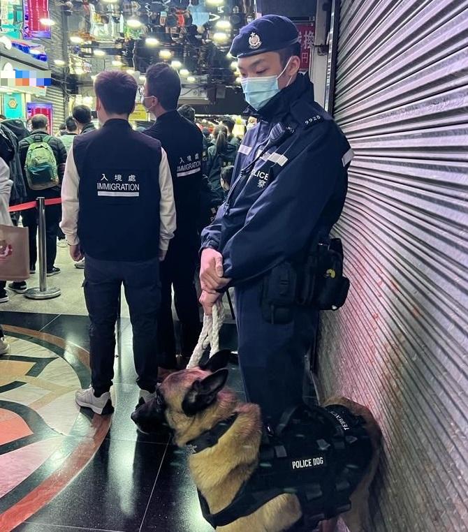 行動拘捕4名本地男子、1名本地女子及2名外籍男子。(警方圖片)