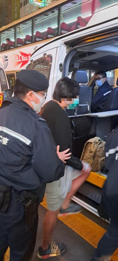 行動拘捕4名本地男子、1名本地女子及2名外籍男子。(警方圖片)