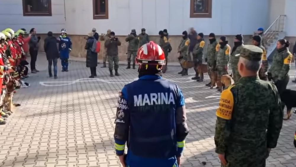 土耳其當地為Proteo舉行悼念儀式的影片。(FB)