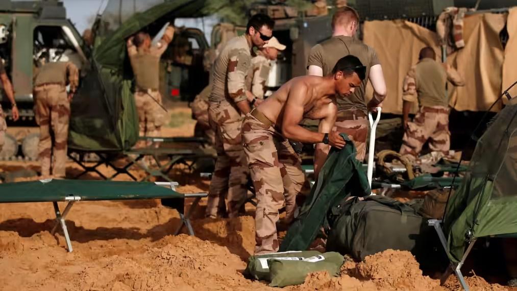 部署非洲薩赫勒(Sahel)的法國士兵。(網上圖片)