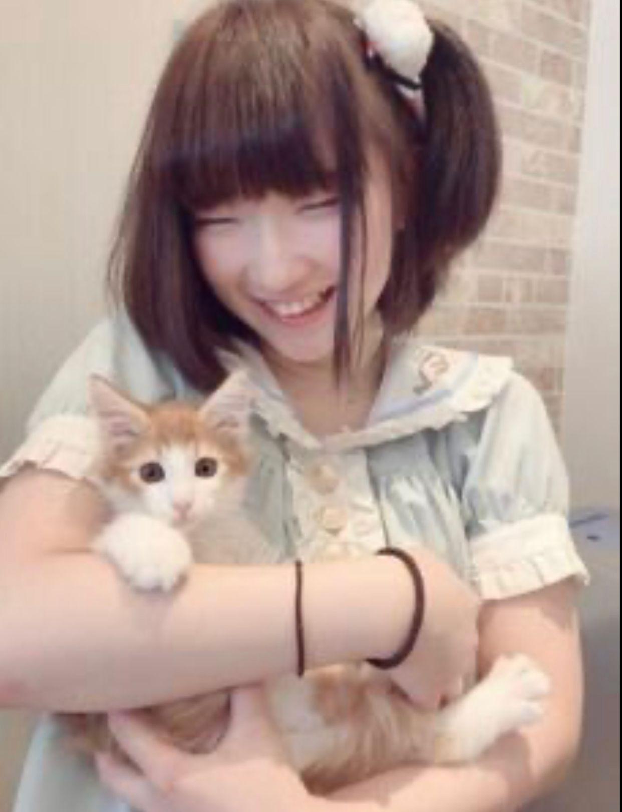 平林佐奈以藝名星谷梨里花發展。