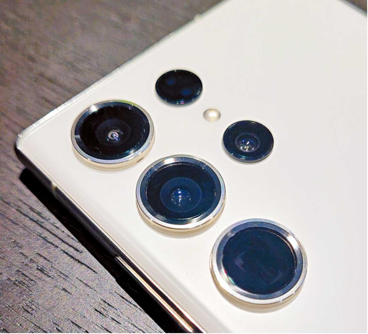 影帝級2億像素 全面黑夜亮攝 Samsung Galaxy S23 Ultra驚豔全場