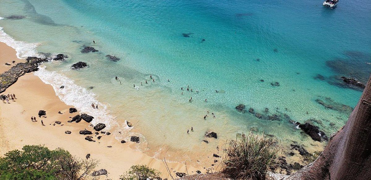 巴西桑喬灣海灘(Baia do Sancho)。(互聯網)