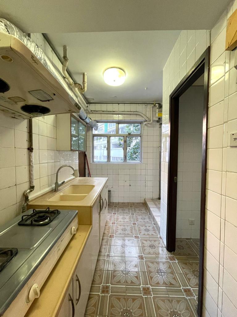 廚房面積大,非常實用。