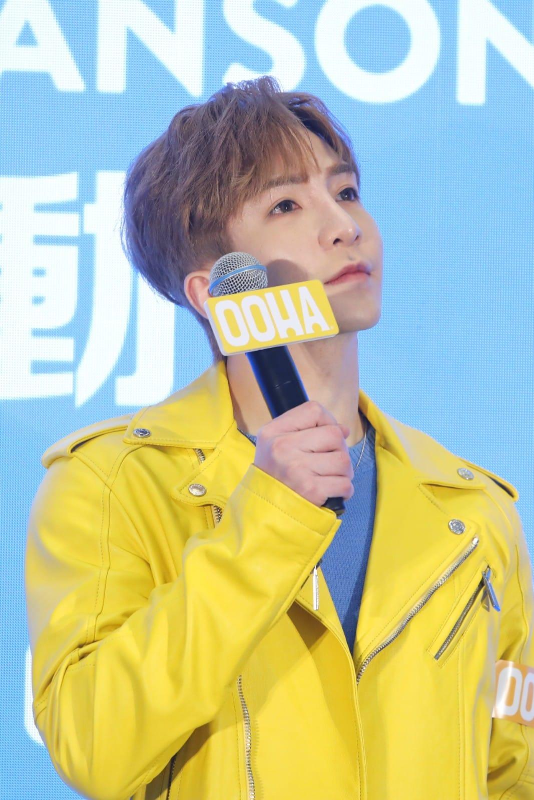 盧瀚霆現身太古城,為其代言飲品OOHA出席一周年活動。 (林俊源攝)