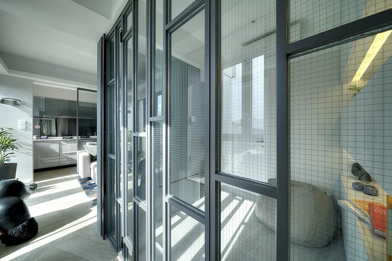 近年不少屋主選擇將摺門作為間隔用途