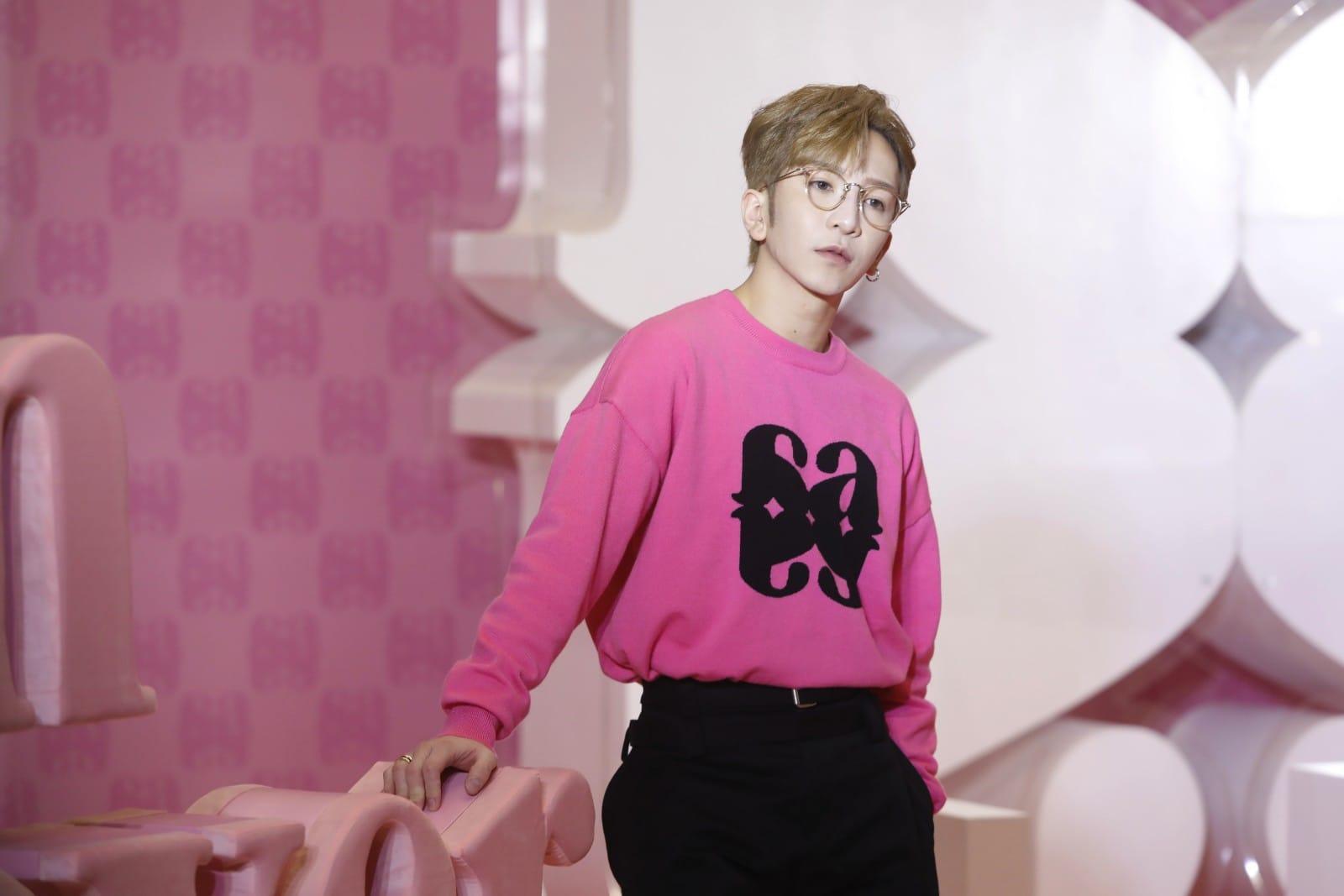 Anson Lo情人節現身尖沙咀,宣傳剛面世的個人品牌ALLOVER。(林俊源攝)