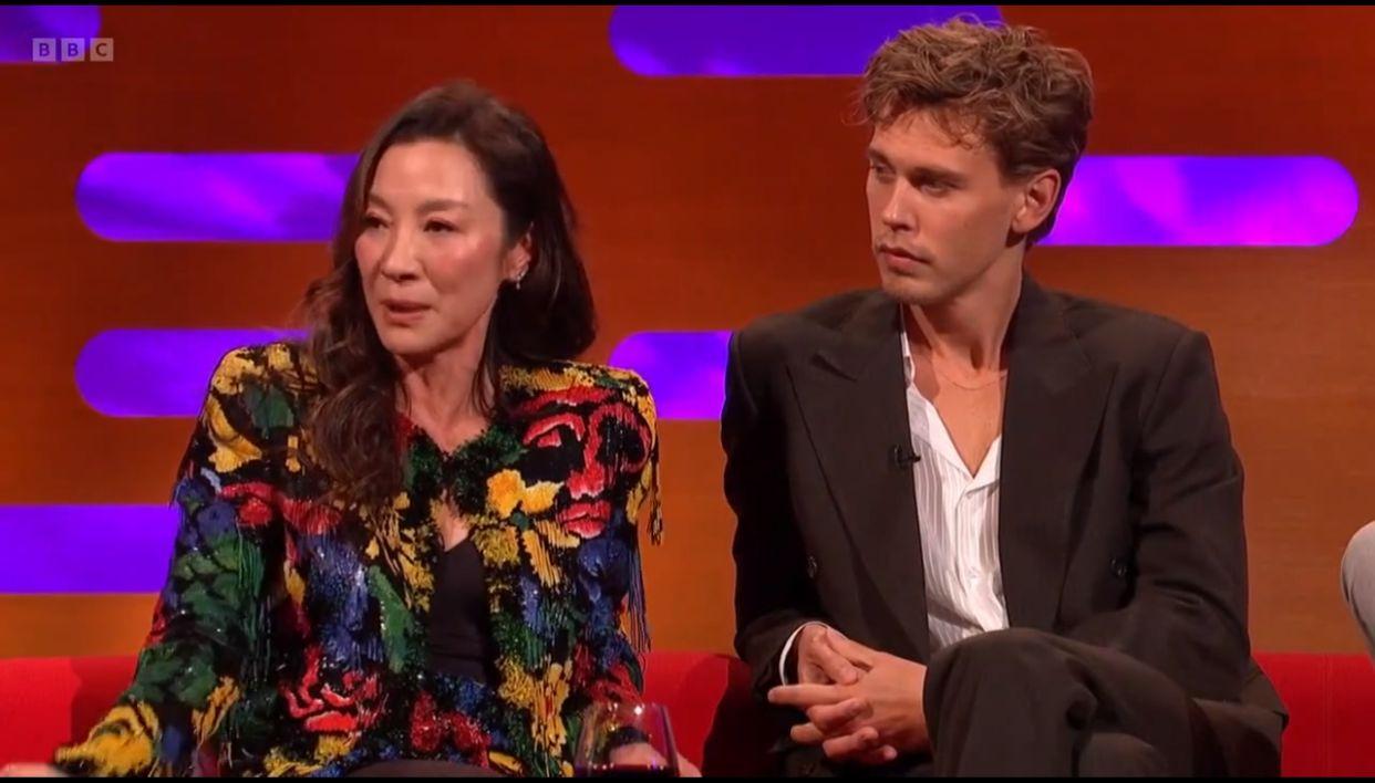 楊紫瓊跟電影《貓王》男主角奧斯汀畢拿一同為節目任嘉賓。