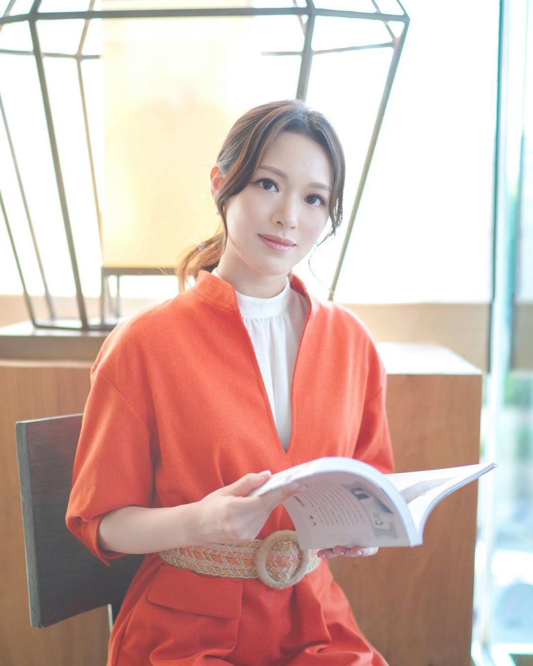 馮盈盈自爆重返校園,於港大修讀碩士課程。