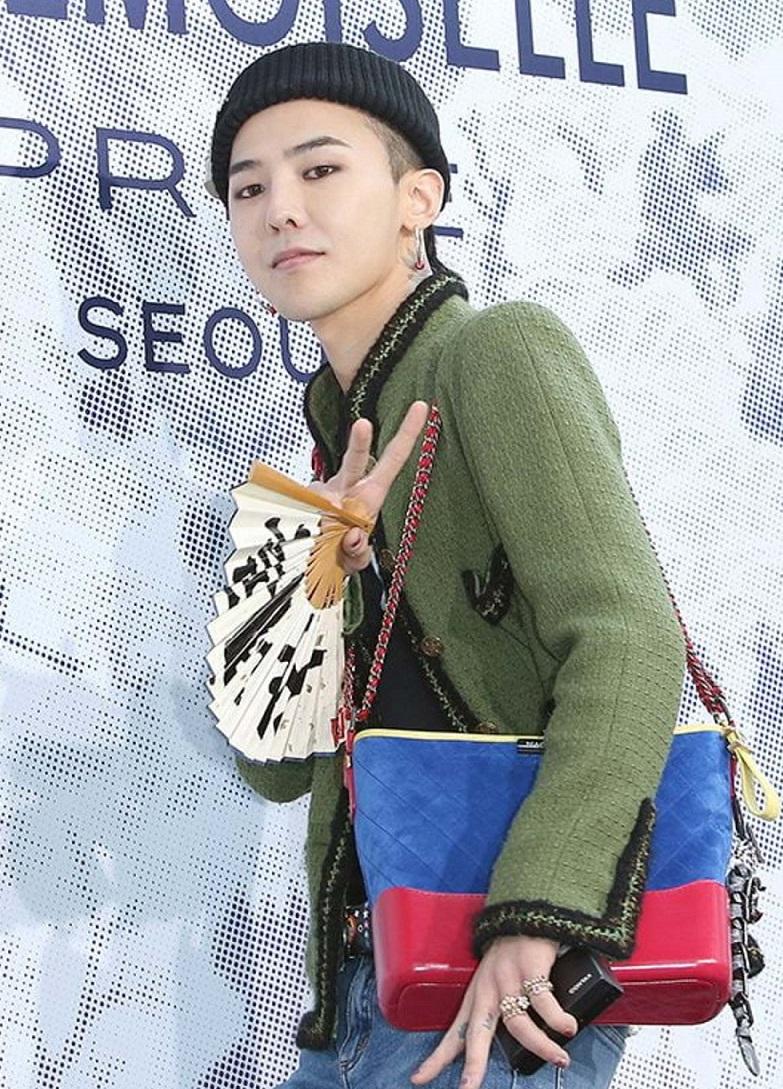 BIGBANG成員四散,只剩GD獨力支撐。