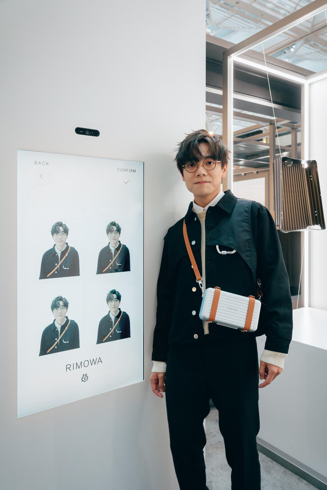 展覽特設「RIMOWA護照相片拍攝工作室」,參觀者可拍攝護照照片。