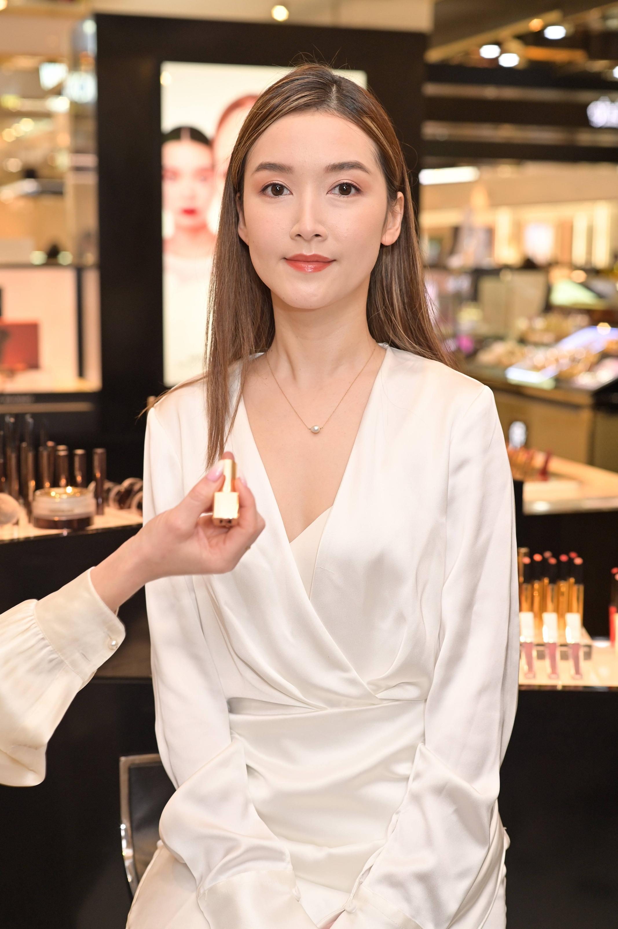 口罩令取消唇膏推介|UNLOCKED 緞光柔滑唇膏 $330