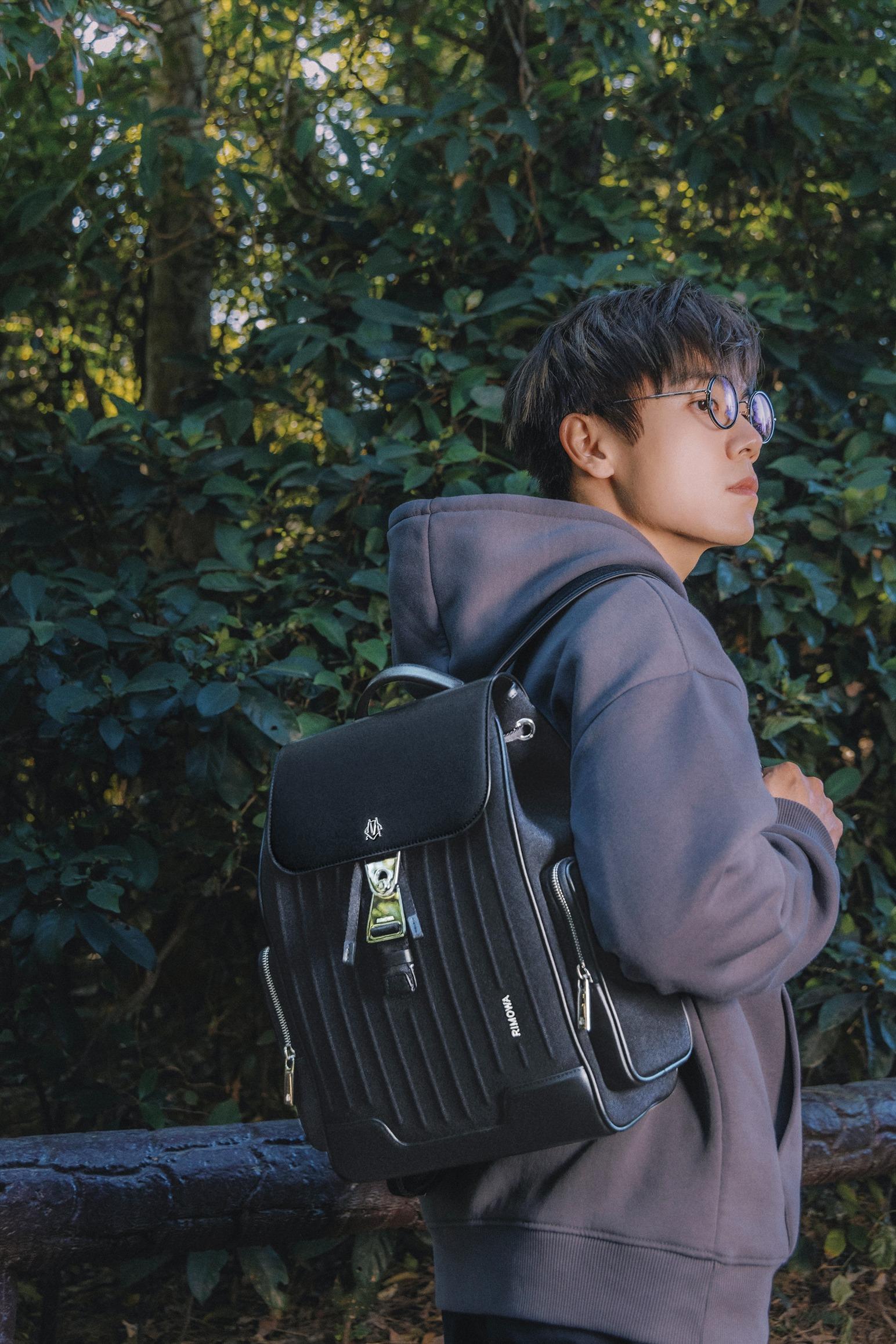 林家謙為RIMOWA拍攝企劃影片。