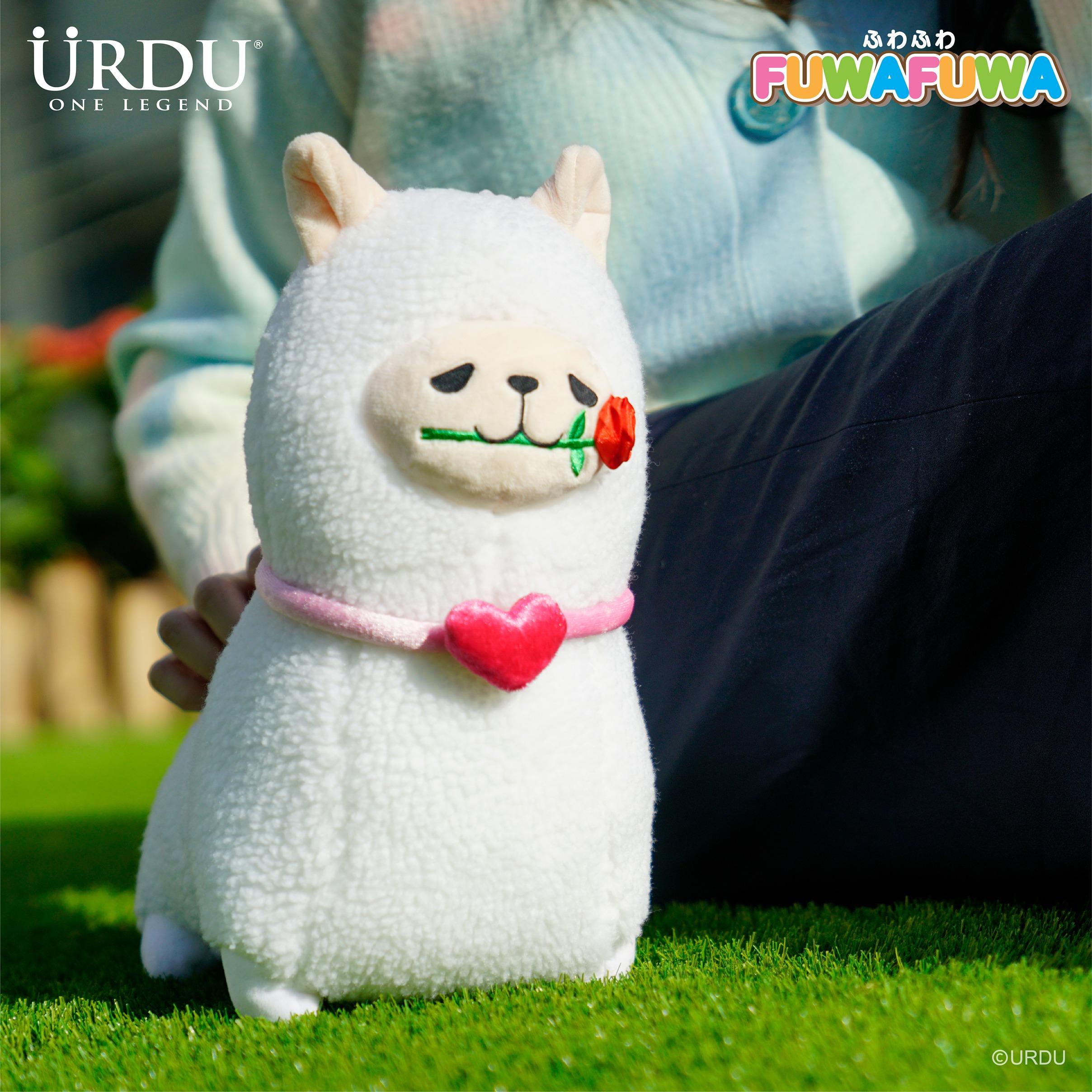 FUWA FUWA情人節限定公仔:可愛的FUWAFUW羊駝情聖上身,口叼著代表熱戀的紅玫瑰,迷倒眾生。4.5吋高 $69、30厘米高 $219