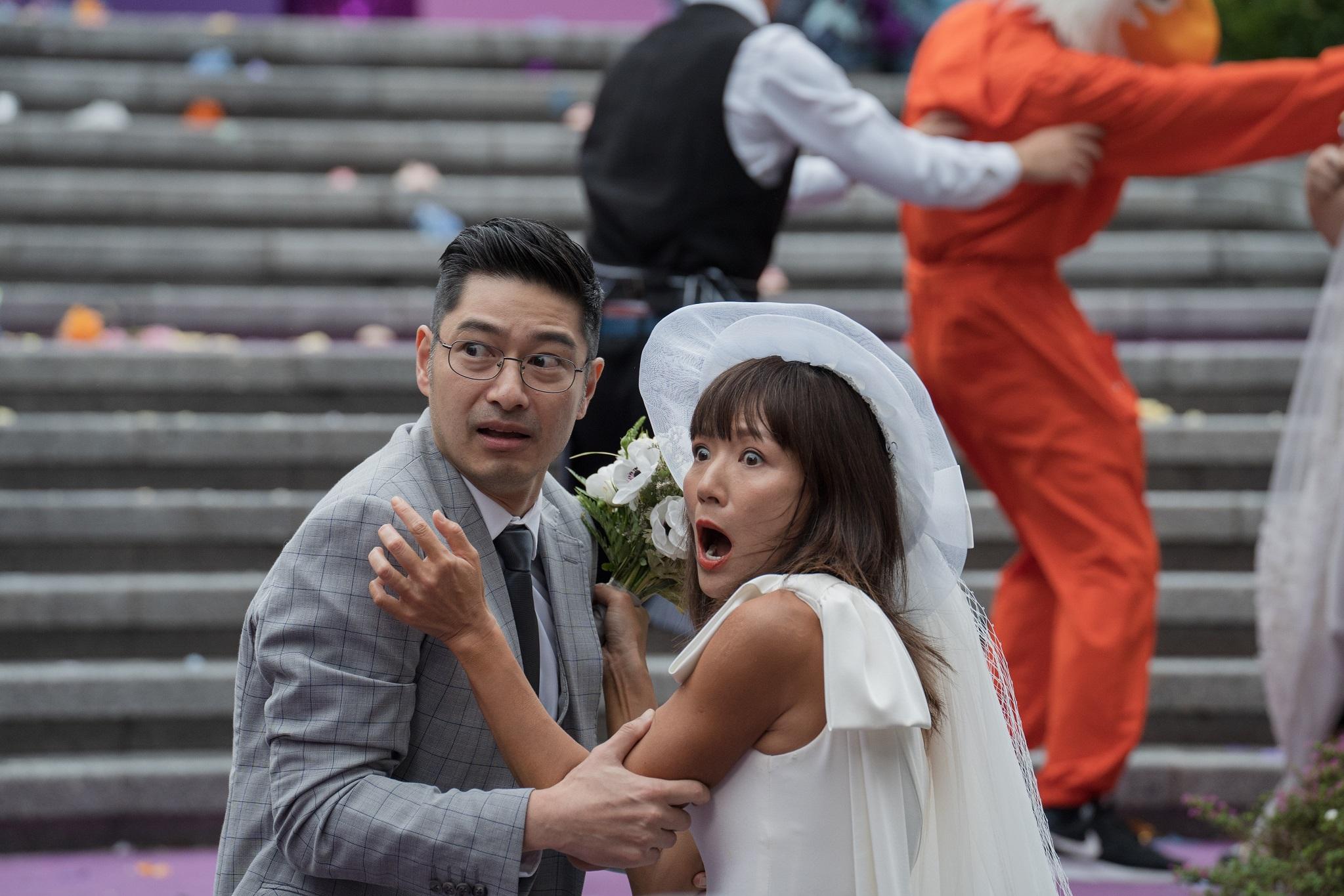 戲裡的王宗堯和盧巧音雖已離婚,但仍共同面對掟來的蛋糕。