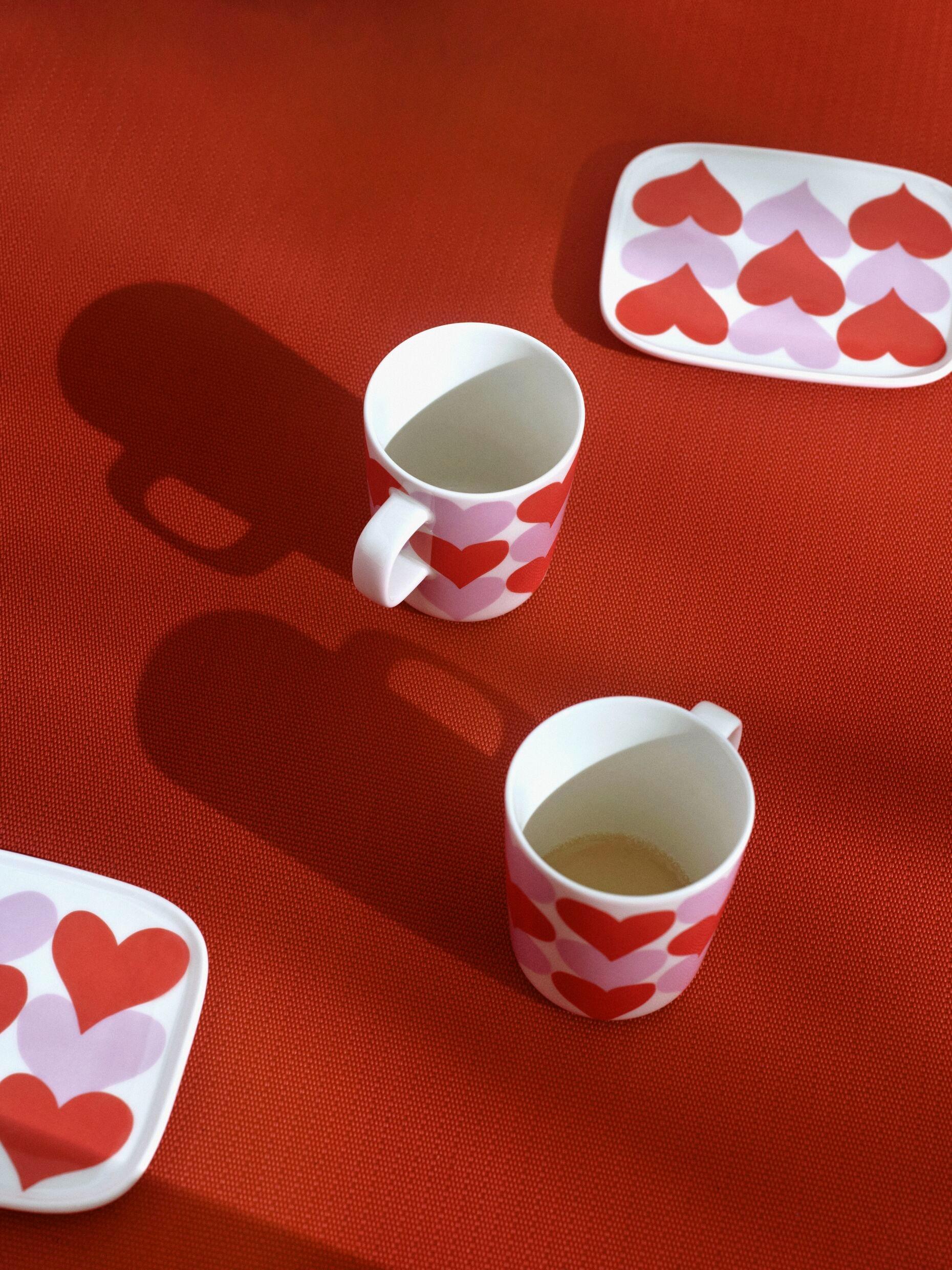 情人節禮物推介2023|VDAY HEART Sydamet mug $450、VDAY HEART Sydamet plate $450