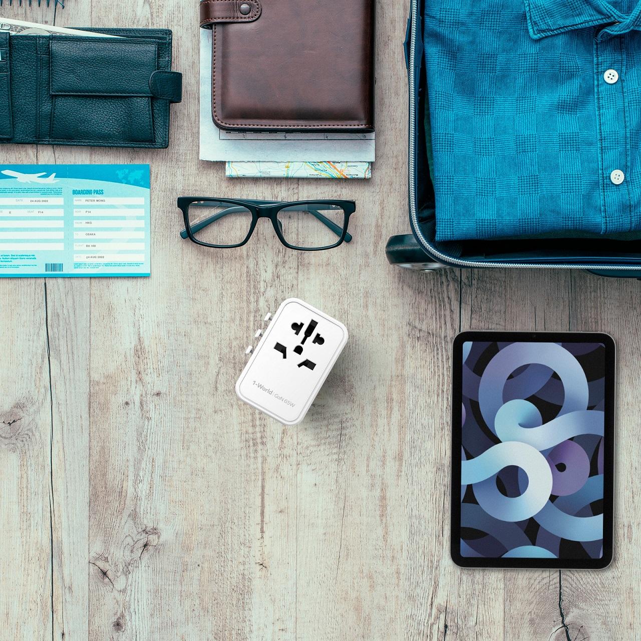 Pinkoi旅行用品推介|Momax 1-World 65W GaN 方便式旅行插座 $348