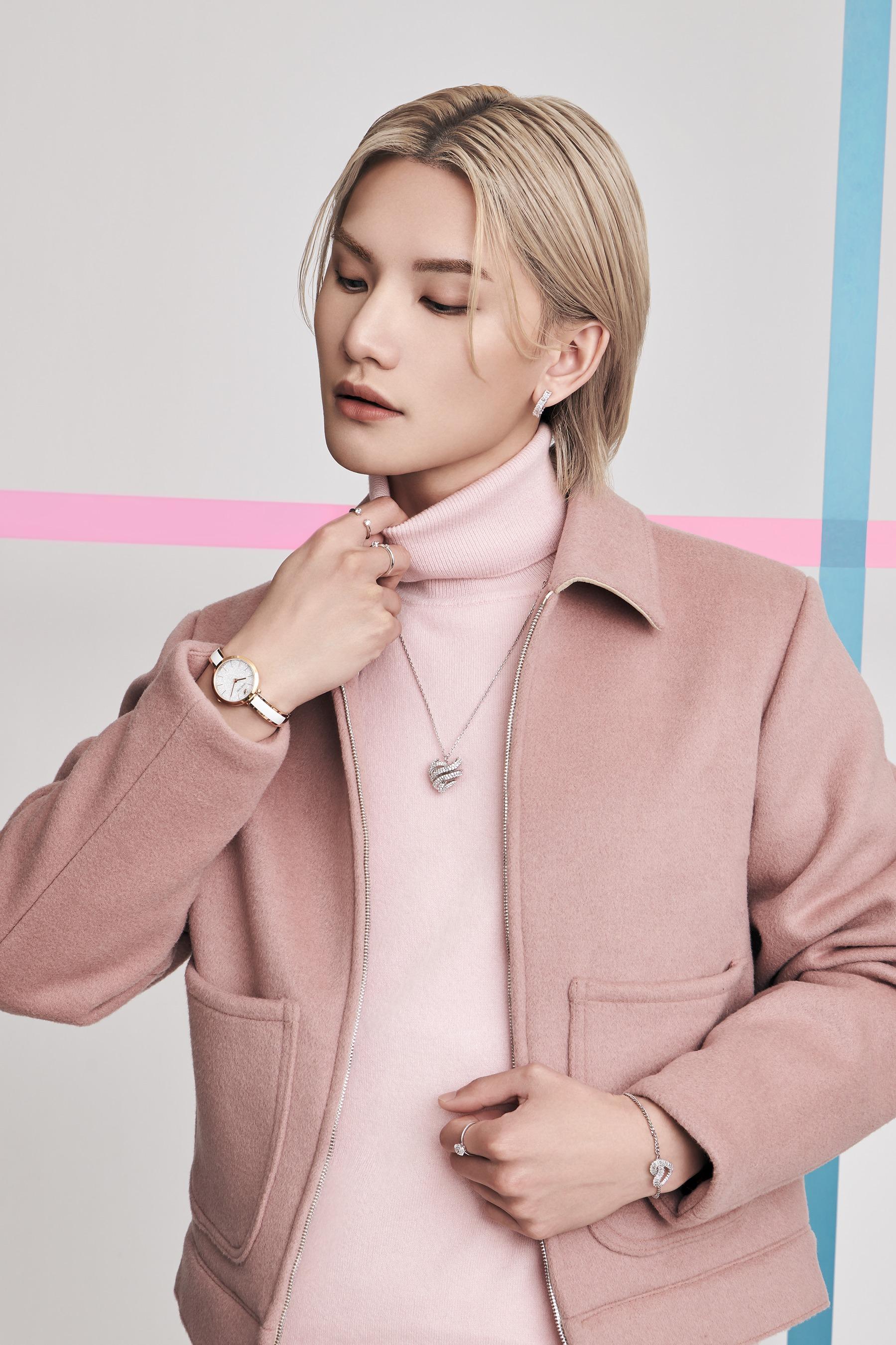 情人節禮物推介2023|SWAROVSKI今年邀請Jeremy演繹多款情人節首飾。