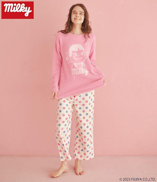 PJ x Milky Pajama($500):粉紅色為牛奶妹Peko、粉藍色為牛奶仔Poko圖樣。睡衣版型鬆身較中性化男女皆宜,設有男女尺碼,可以與另一半在家著情侶裝。