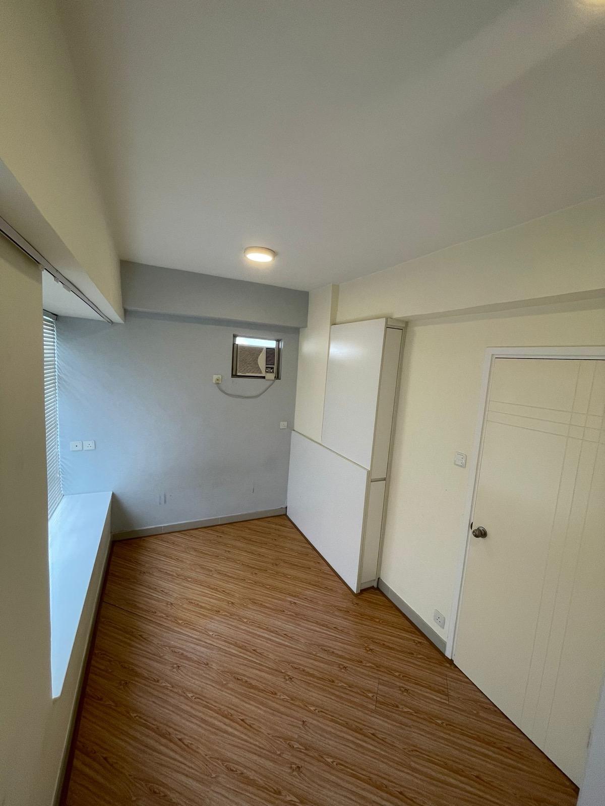 長方形開則睡房,空間闊落。