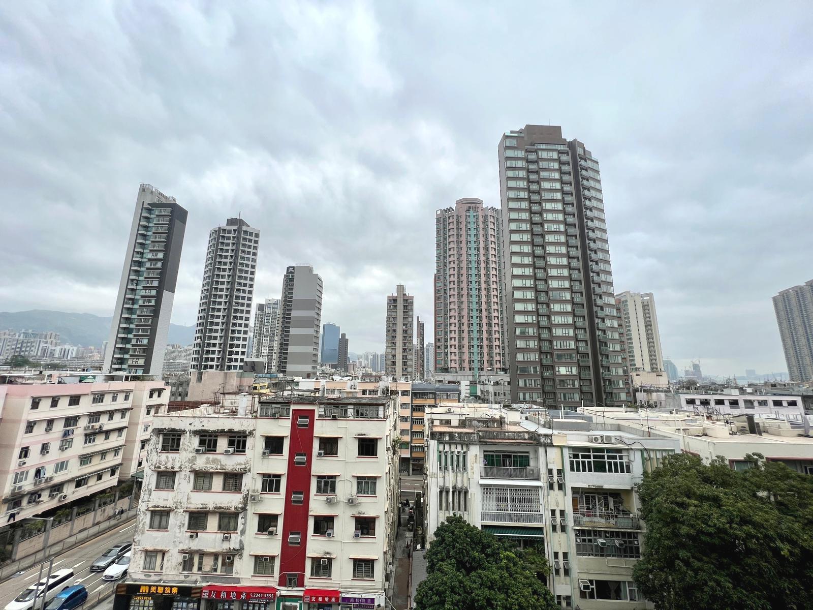 單位以樓景和市景為主,並可少望少海景。