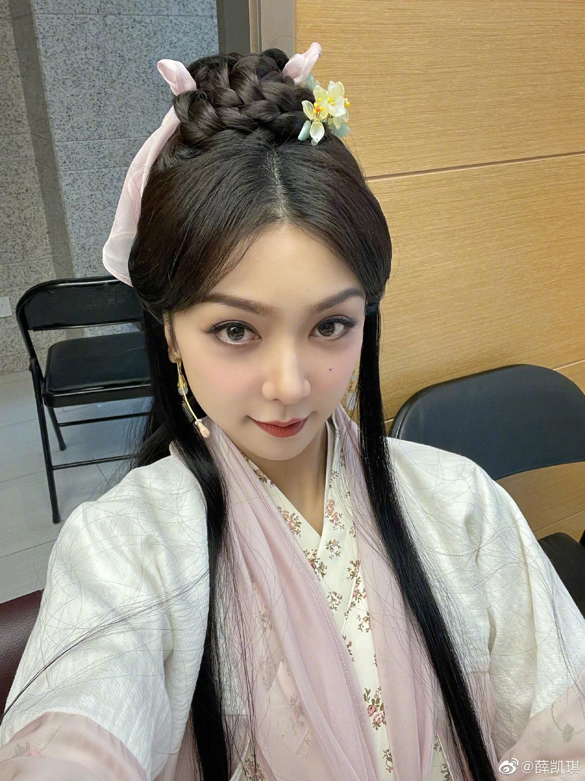 41歲薛凱琪現時拍攝內地綜藝節目《無限超越班》。