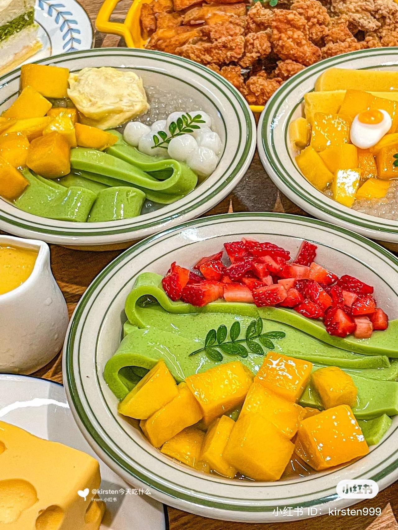草莓芒果班蘭河粉(圖片來源:小紅書:kirsten今天吃甚麼)
