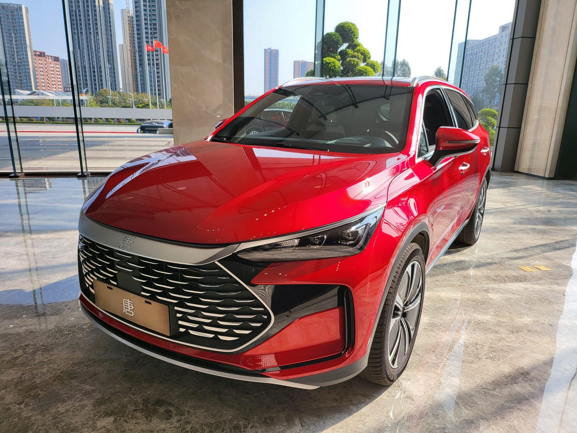 本港傳媒高層參訪團於深圳考察新能源汽車企業