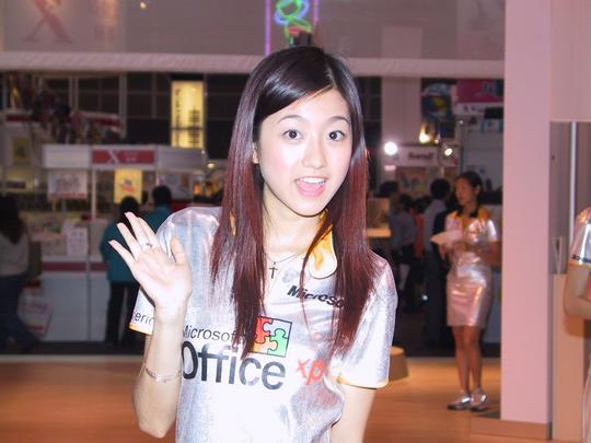 19歲陳自瑤Yoyo為微軟產品展銷做推廣大使